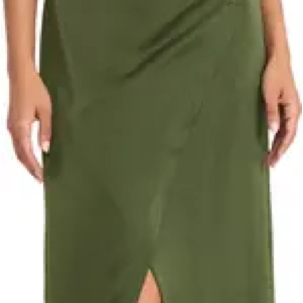 NEW WITH TAGS Maggy London Dark Green Satin Midi Dress